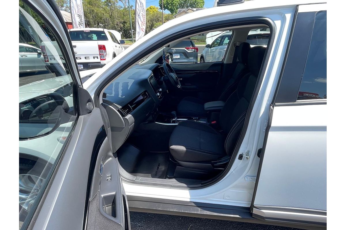 2020 Mitsubishi Outlander ES ZL