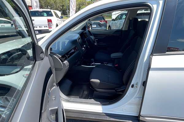 2020 Mitsubishi Outlander ES ZL