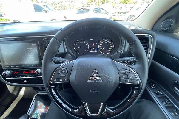 2020 Mitsubishi Outlander ES ZL