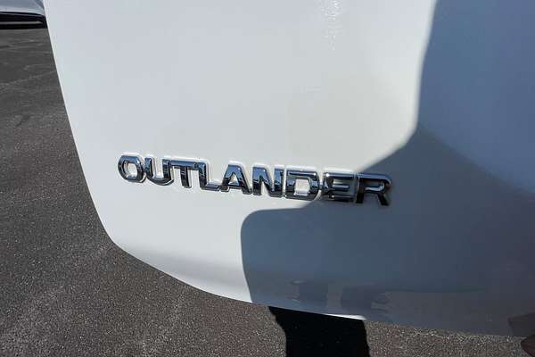 2020 Mitsubishi Outlander ES ZL