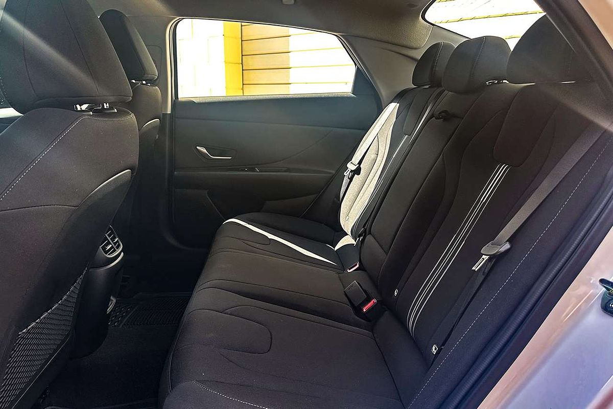 2024 Hyundai i30 Elite Hybrid CN7.V2