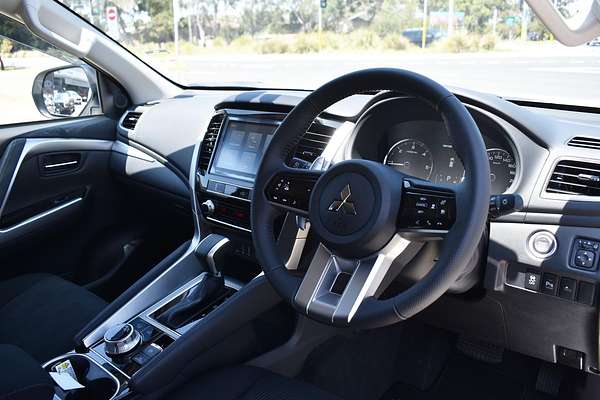 2024 Mitsubishi Pajero Sport GLS QG