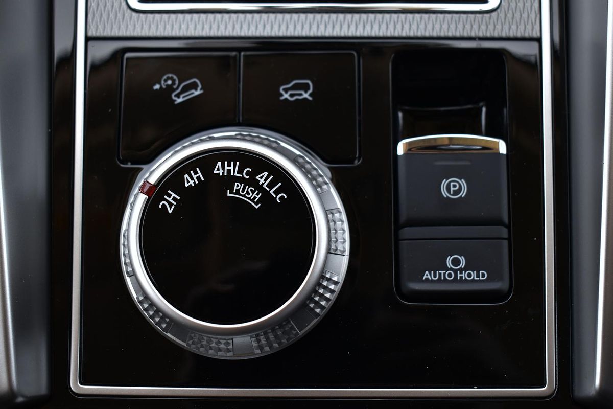 2024 Mitsubishi Pajero Sport GLS QG