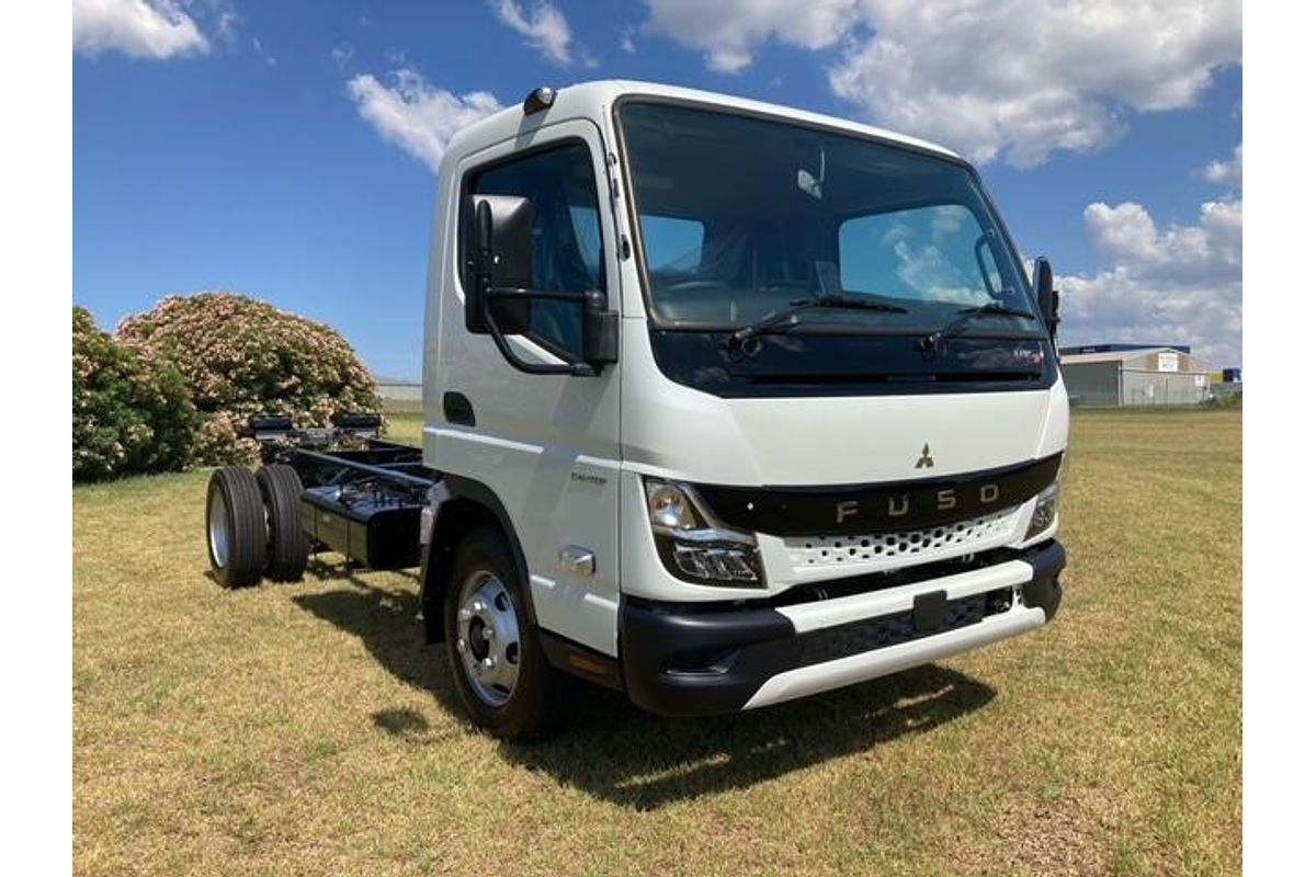 2024 Fuso Canter 815