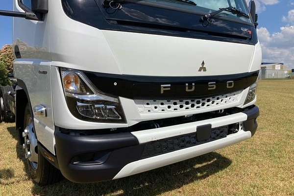 2024 Fuso Canter 815