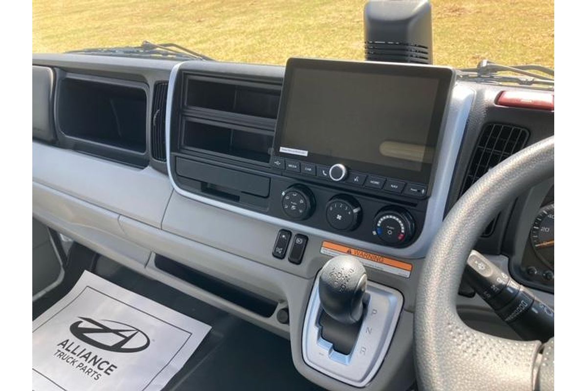 2024 Fuso Canter 815