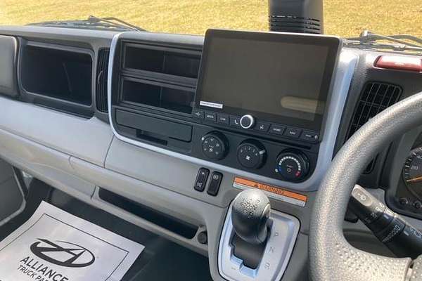2024 Fuso Canter 815