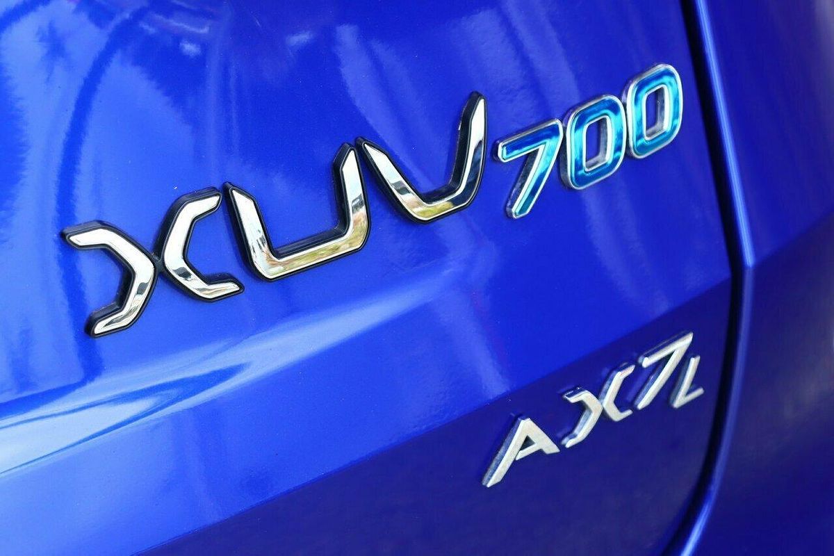 2023 Mahindra XUV700 AX7L