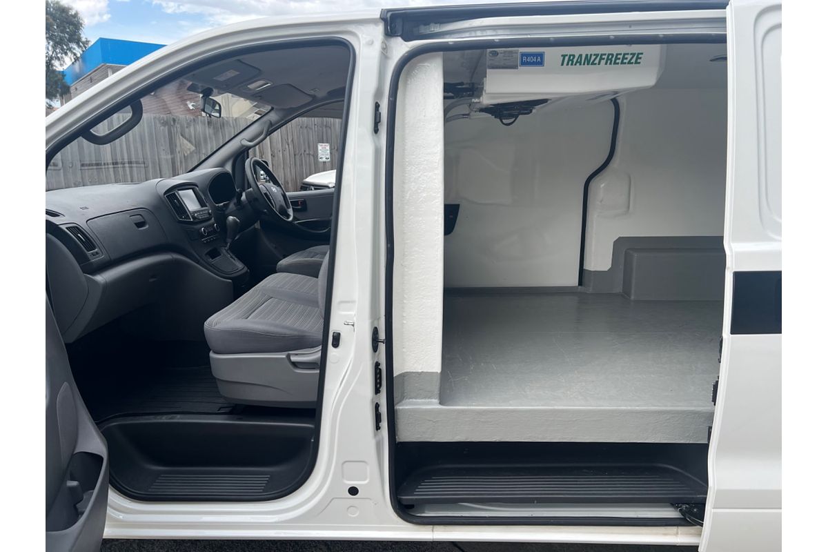 2018 Hyundai iLoad  TQ4