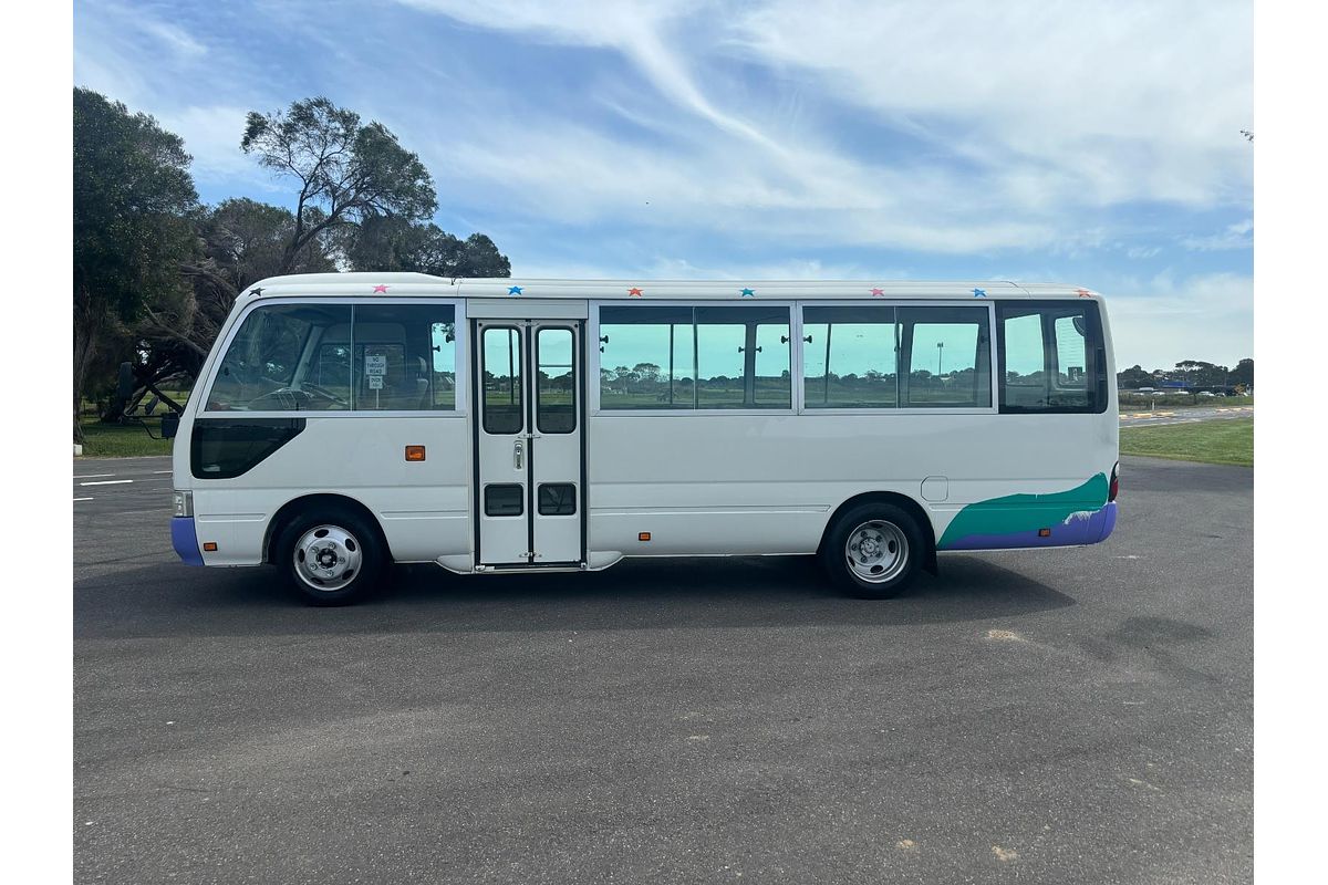 2011 Toyota Coaster Deluxe XZB50R