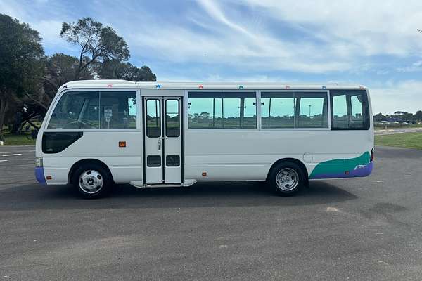 2011 Toyota Coaster Deluxe XZB50R