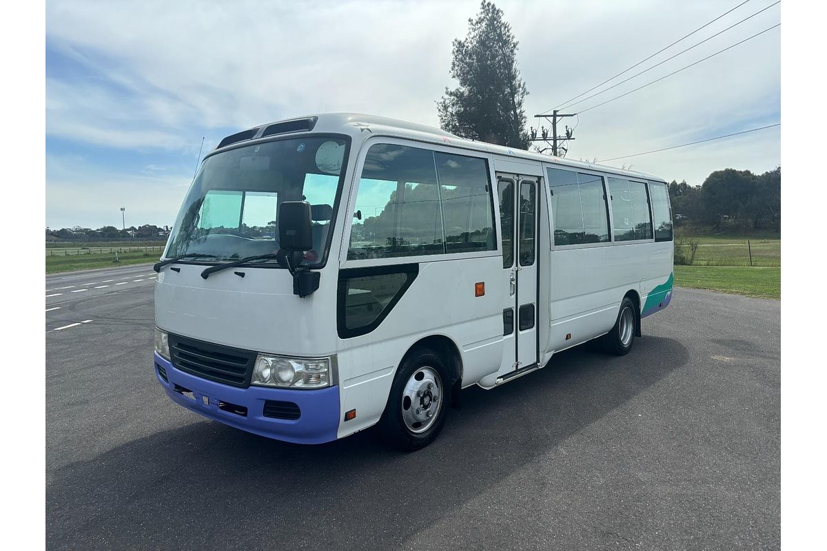2011 Toyota Coaster Deluxe XZB50R