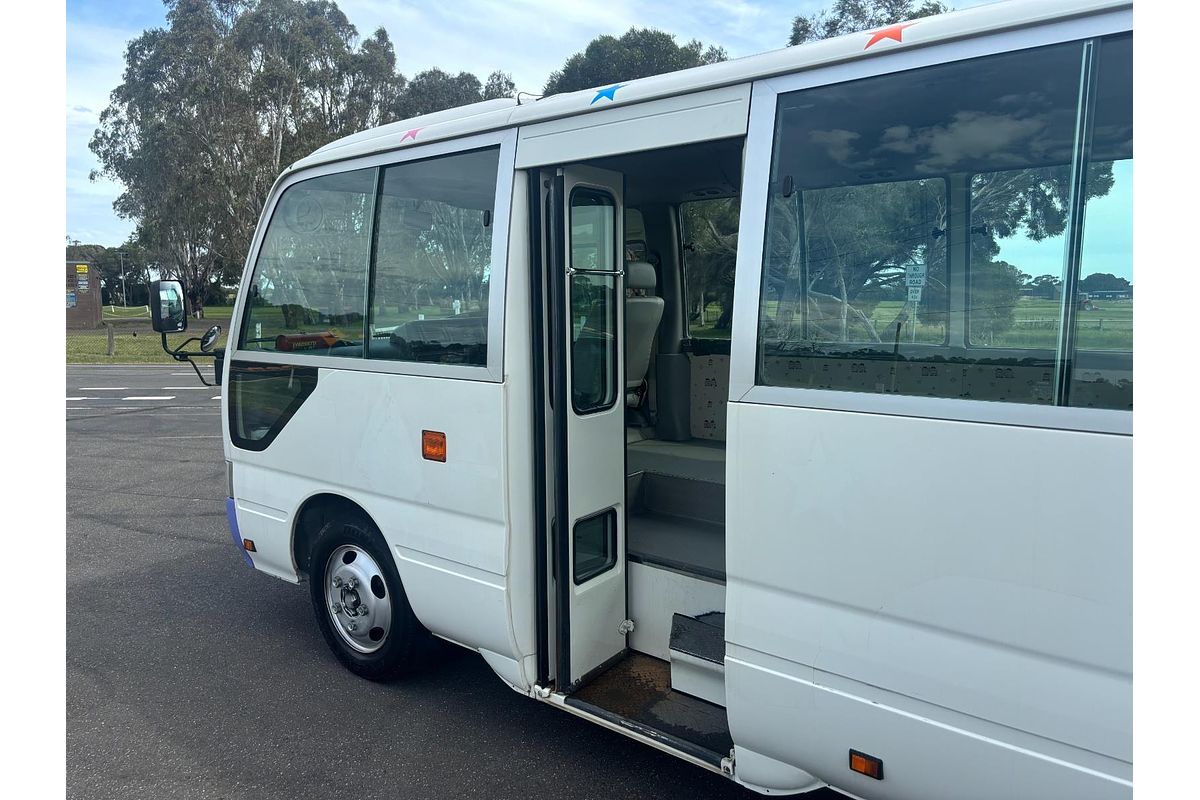 2011 Toyota Coaster Deluxe XZB50R