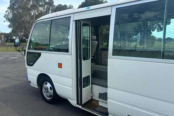 2011 Toyota Coaster Deluxe XZB50R