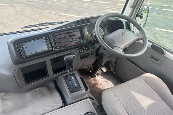 2011 Toyota Coaster Deluxe XZB50R