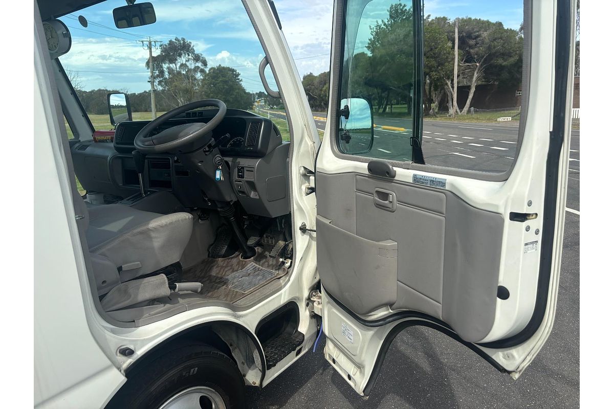2011 Toyota Coaster Deluxe XZB50R