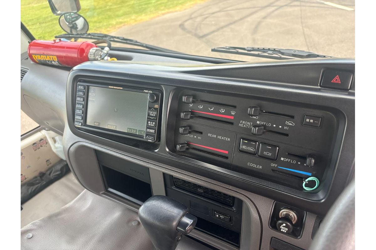 2011 Toyota Coaster Deluxe XZB50R