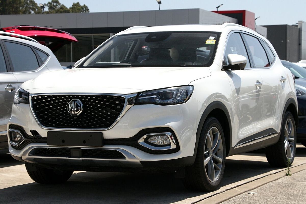 2023 MG HS Essence X SAS23