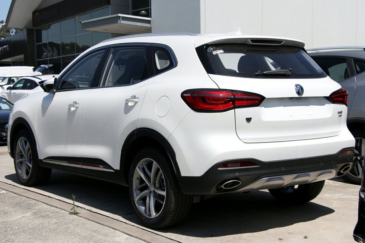2023 MG HS Essence X SAS23