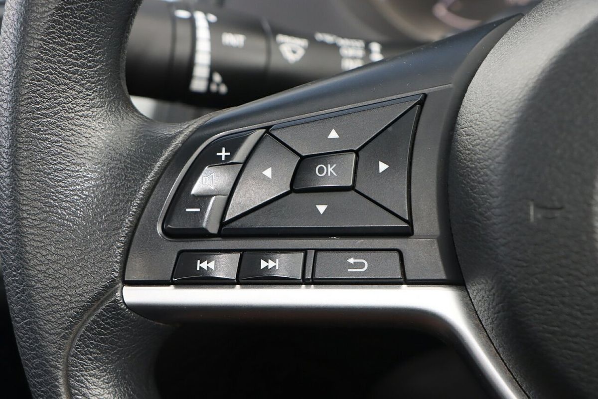 2021 Nissan Navara SL D23 Rear Wheel Drive