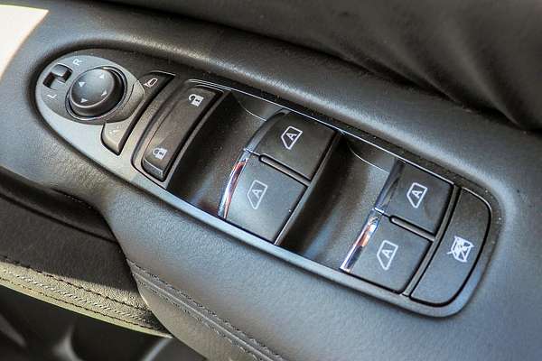 2024 Nissan Patrol Ti Y62