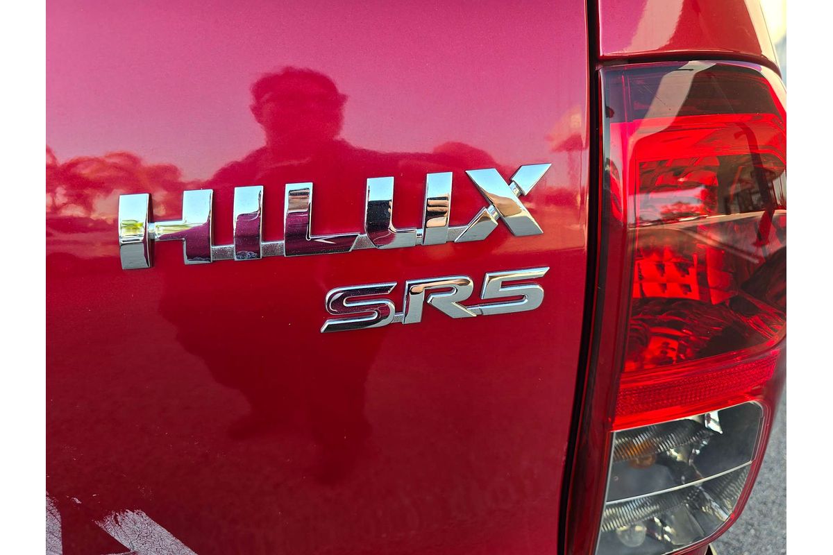 2015 Toyota Hilux SR5 GUN126R 4X4