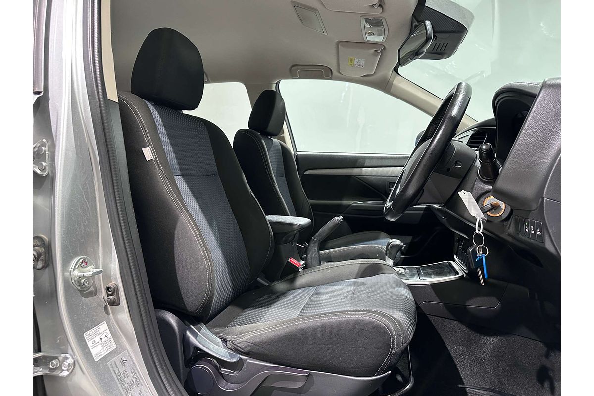 2018 Mitsubishi Outlander ES ADAS ZL