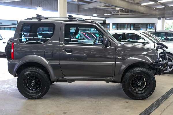 2016 Suzuki Jimny Sierra SN413 T6