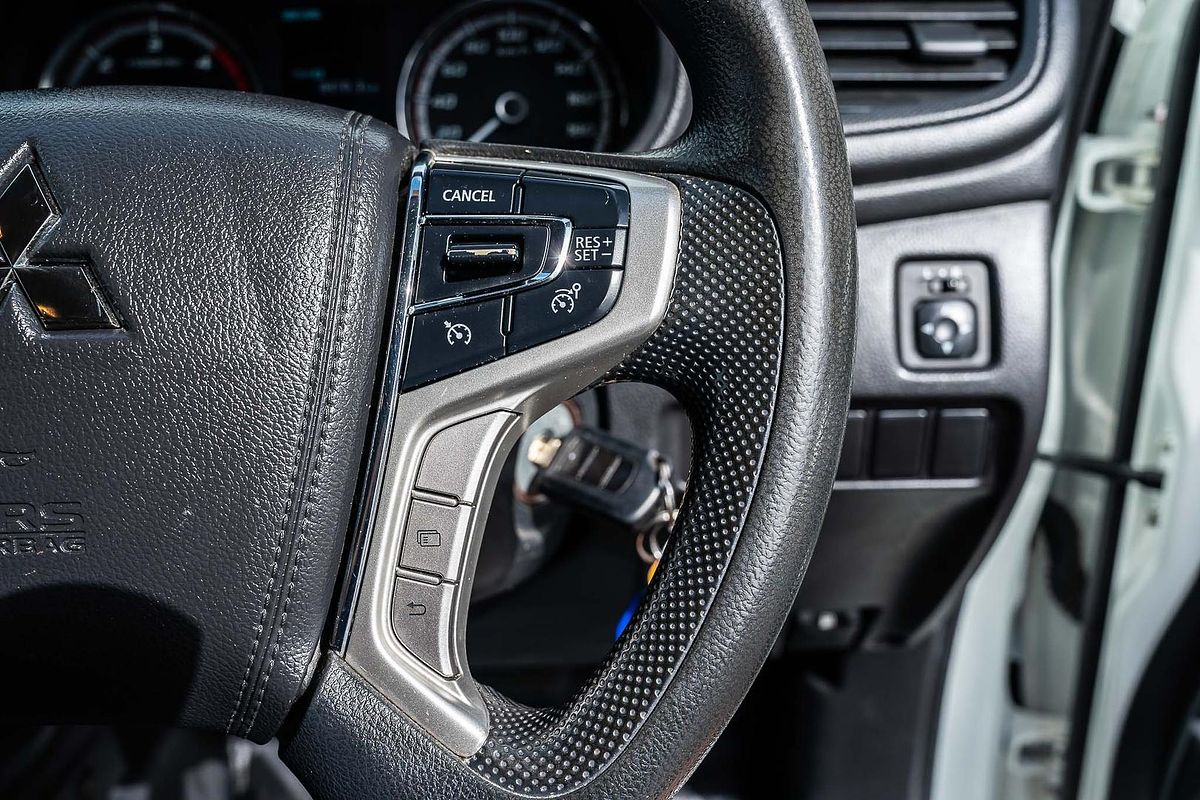 2020 Mitsubishi Triton GLX MR 4X4