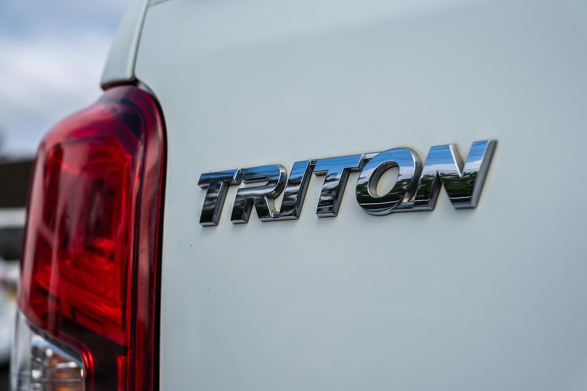 2020 Mitsubishi Triton GLX MR 4X4