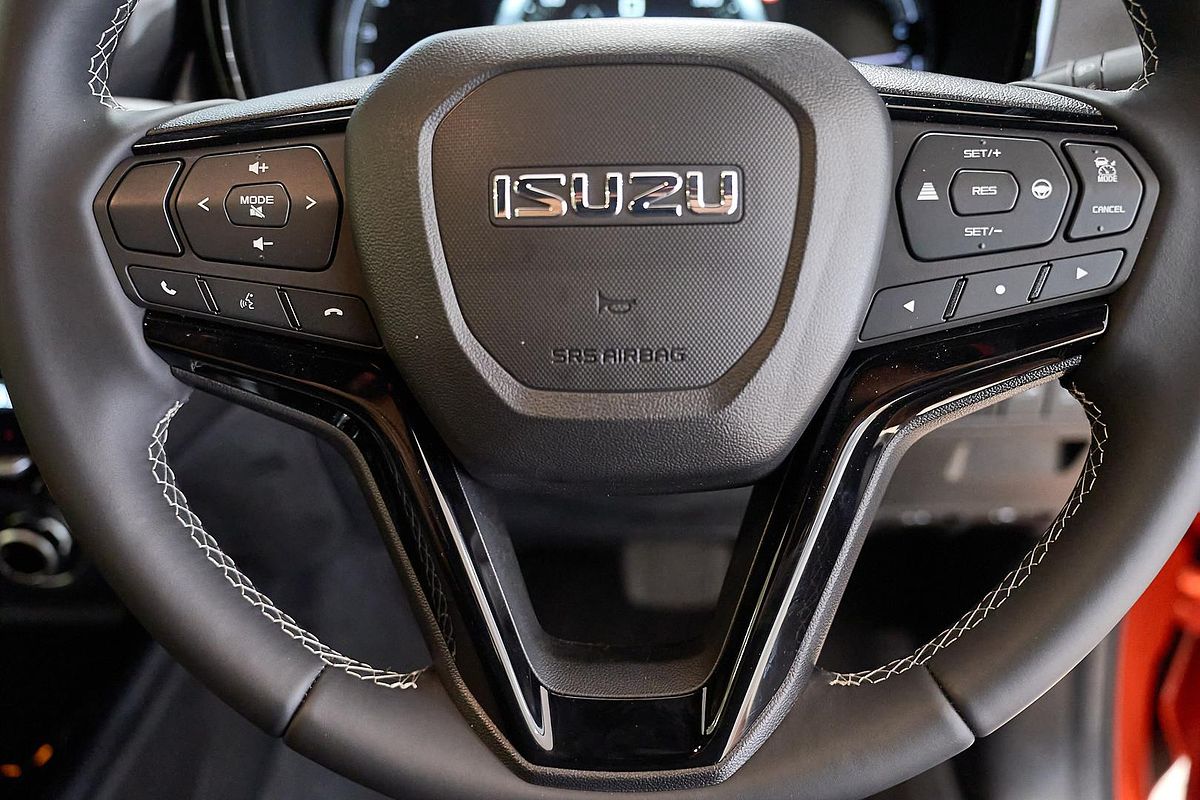 2024 Isuzu D-MAX BLADE 4X4