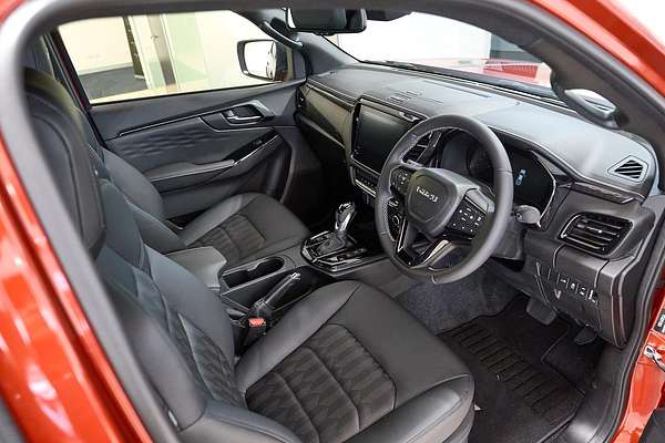 2024 Isuzu D-MAX BLADE 4X4