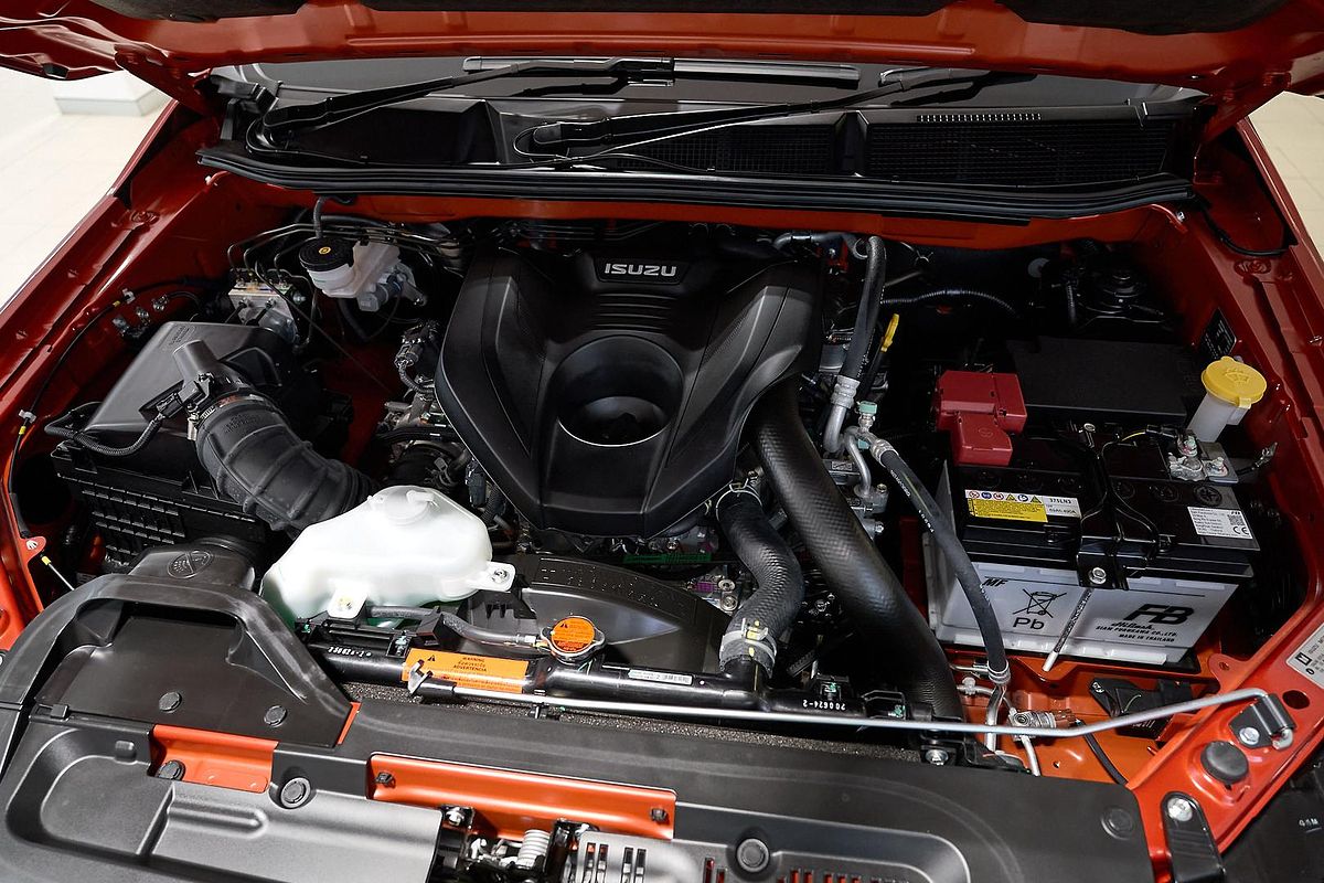 2024 Isuzu D-MAX BLADE 4X4