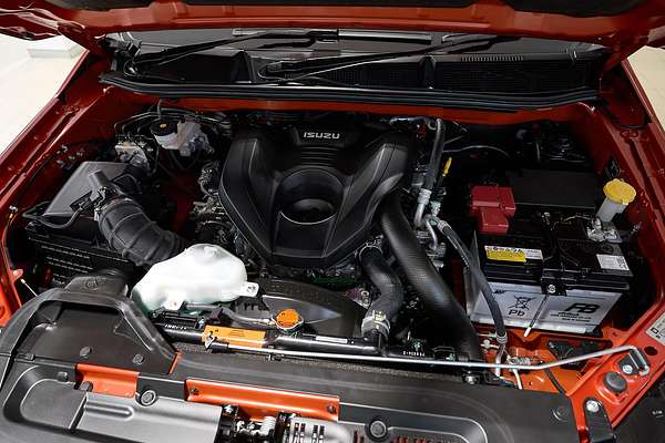 2024 Isuzu D-MAX BLADE 4X4
