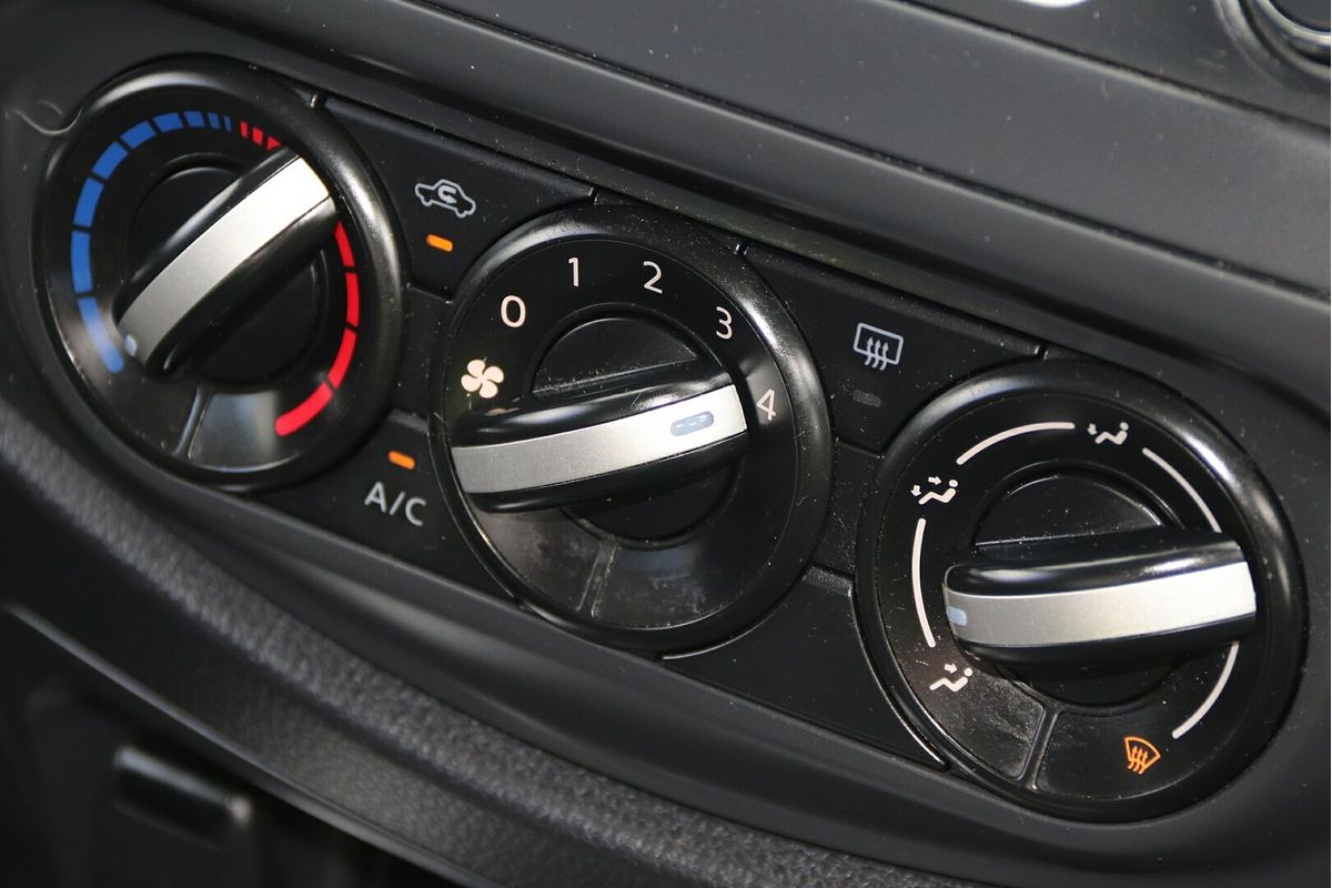 2016 Nissan Navara RX D23 Rear Wheel Drive