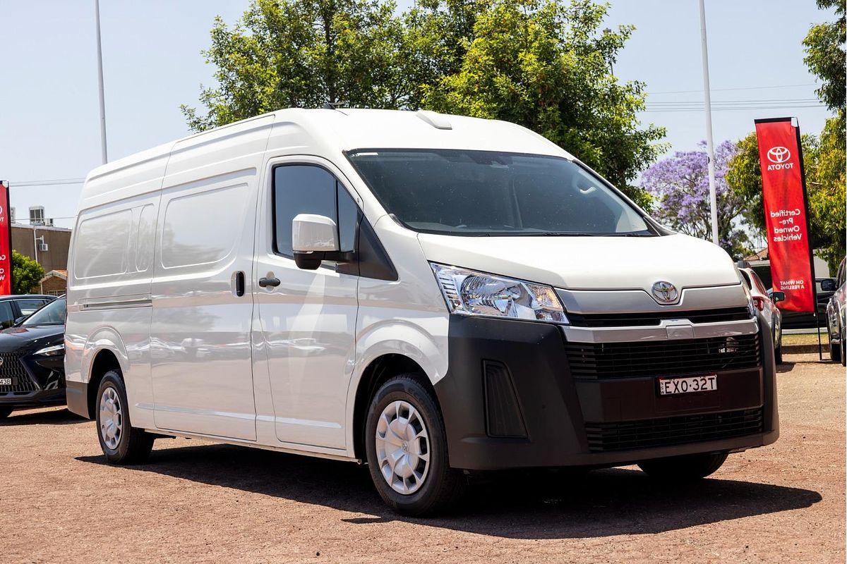 2023 Toyota Hiace GDH320R