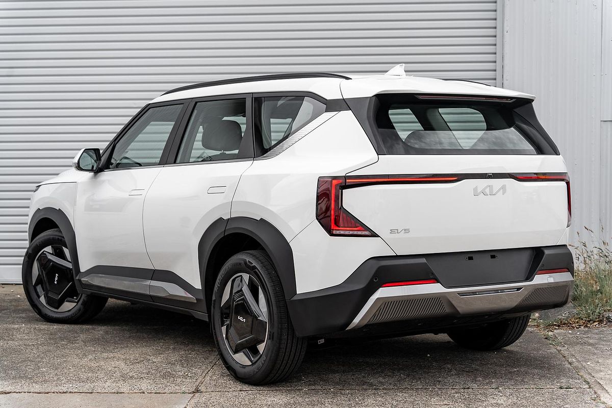 2025 Kia EV5 Air Standard Range OVc