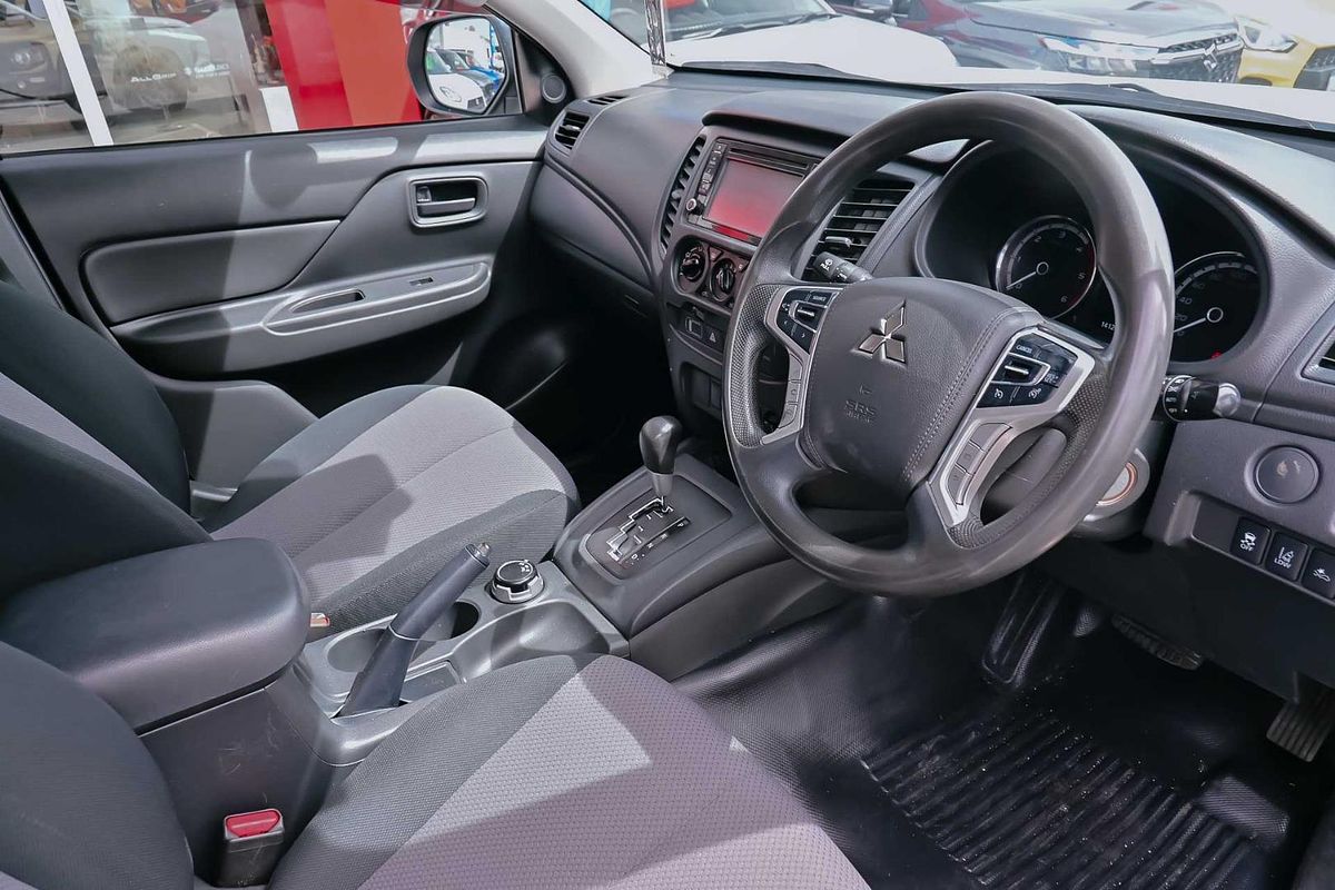 2019 Mitsubishi Triton GLX ADAS MR 4X4