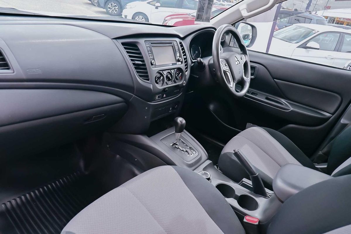 2019 Mitsubishi Triton GLX ADAS MR 4X4