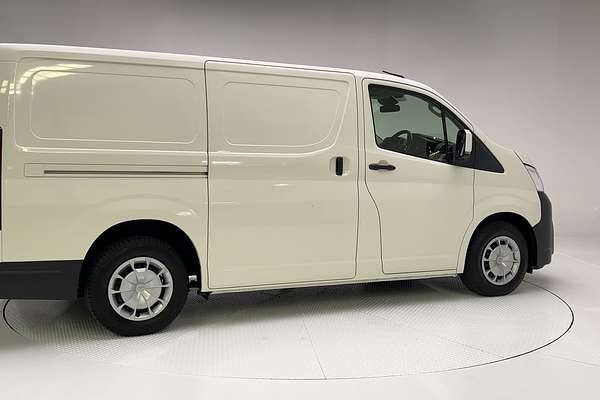 2021 Toyota Hiace GDH300R