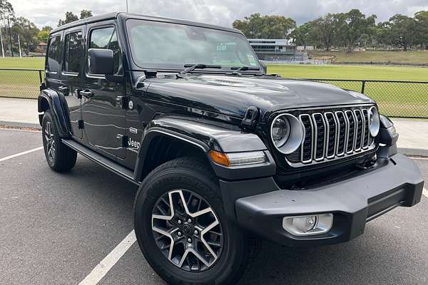 2024 Jeep Wrangler Unlimited Overland JL