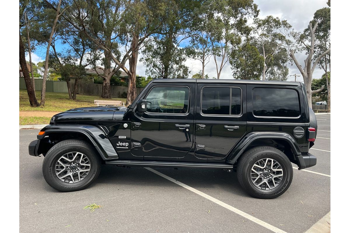 2024 Jeep Wrangler Unlimited Overland JL