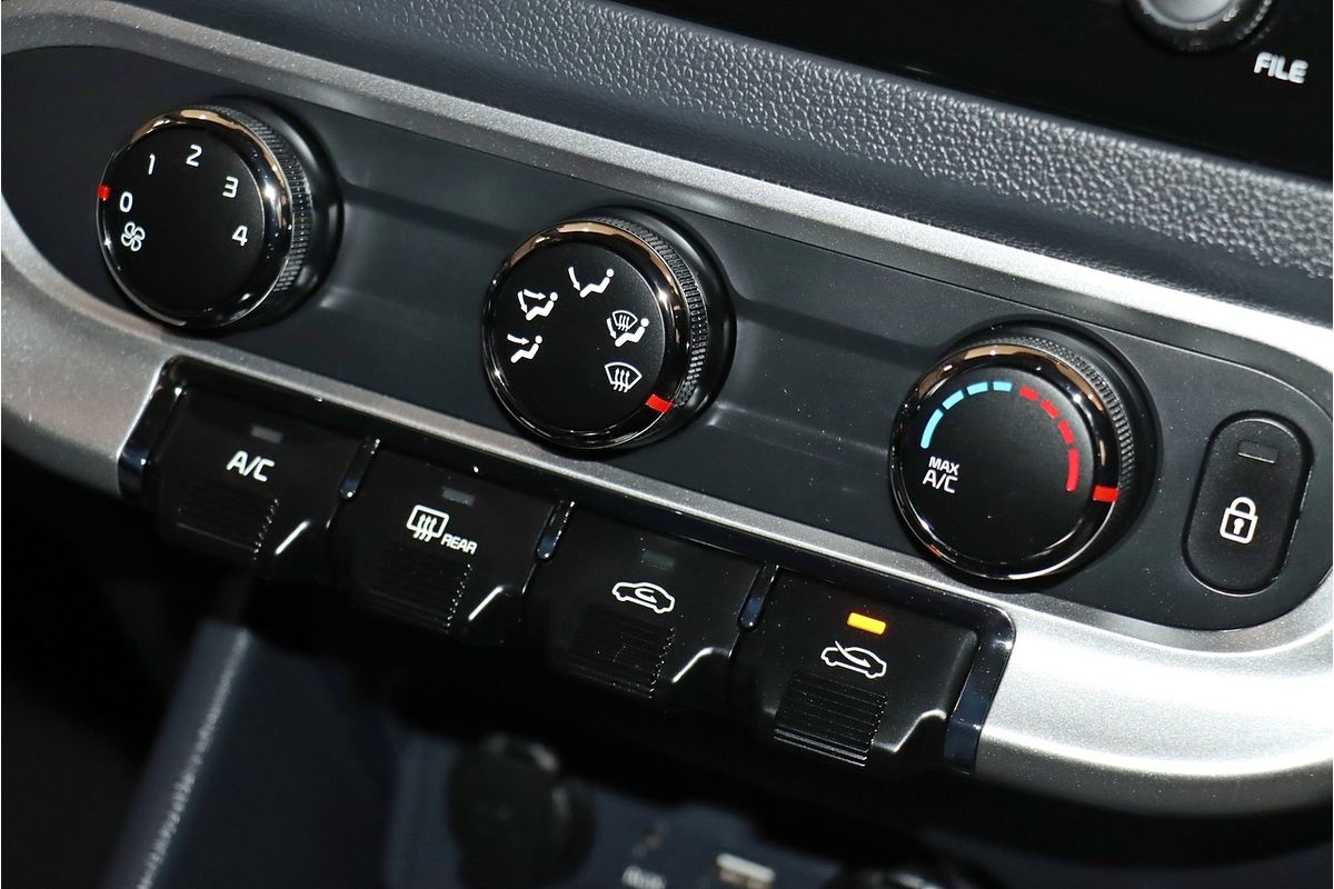 2016 Kia Rio S UB