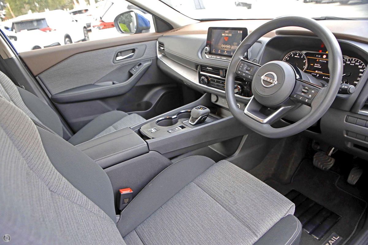 2023 Nissan X-TRAIL ST T33