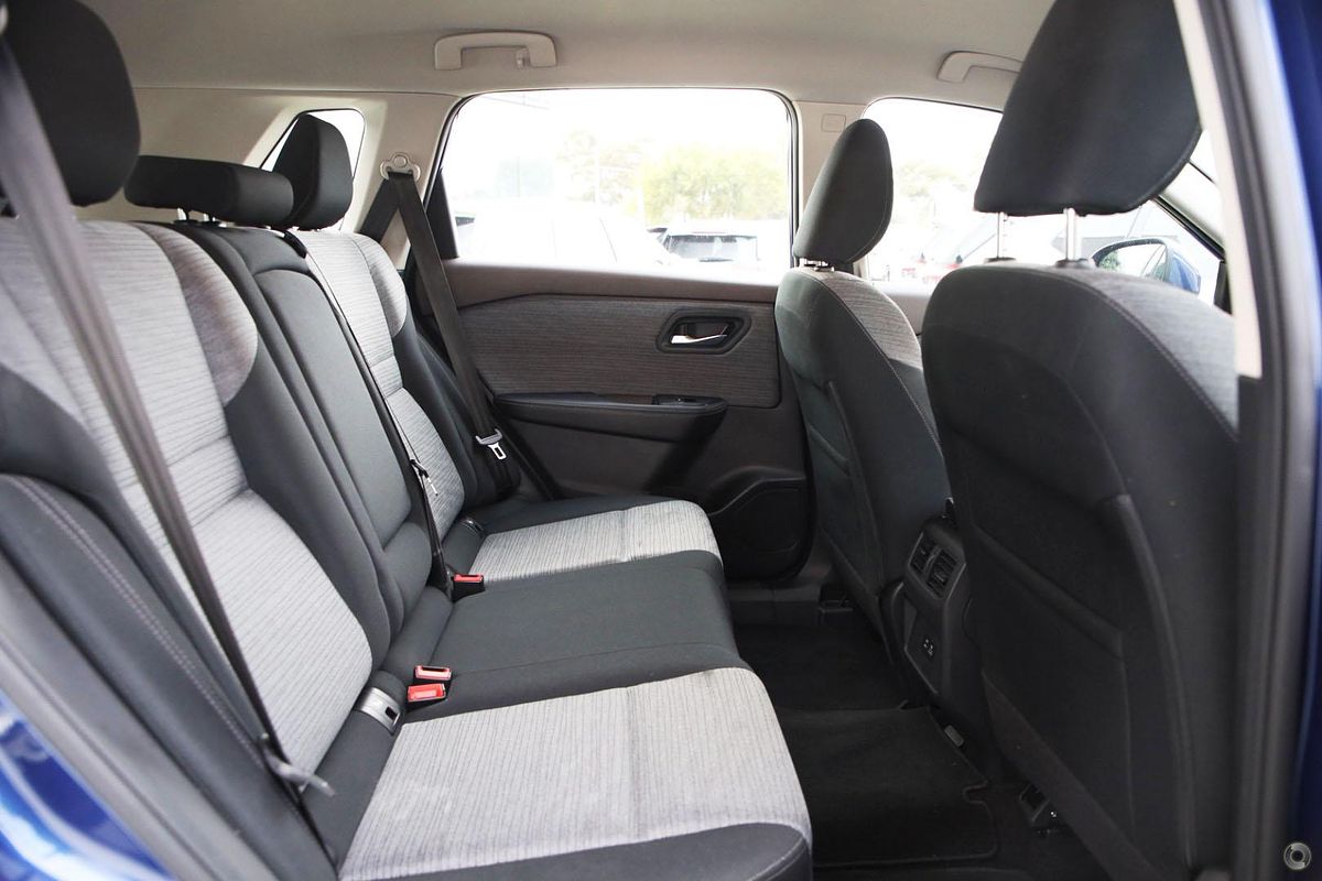 2023 Nissan X-TRAIL ST T33