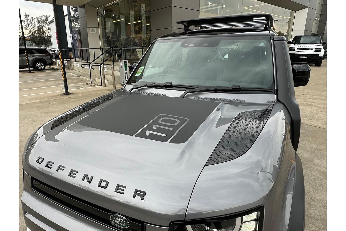 2024 Land Rover Defender 110 P300 S L663