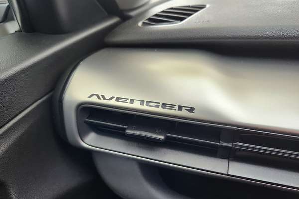 2024 Jeep Avenger Limited JJ