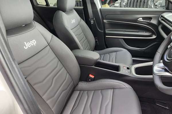2024 Jeep Avenger Summit JJ
