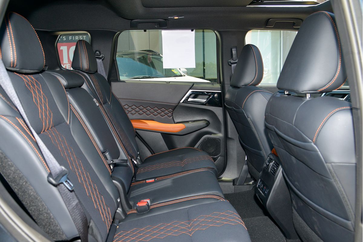 2024 Mitsubishi Outlander Exceed Tourer ZM