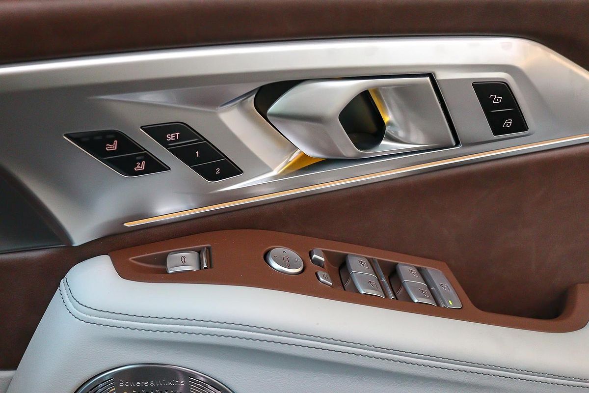 2024 BMW XM G09